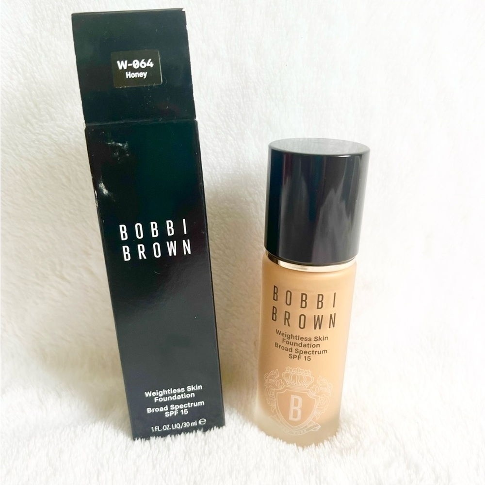 Bobbi Brown Skin Long-Wear Weightless Foundation SPF 15 1oz W-064 Honey